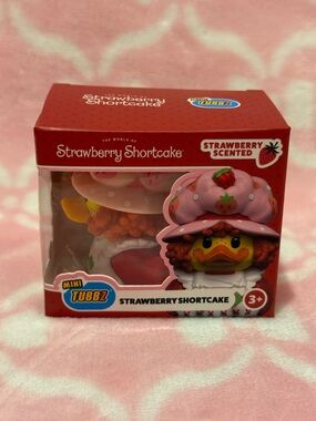 Mini Tubbz Strawberry Shortcake Collectible Rubber Duck